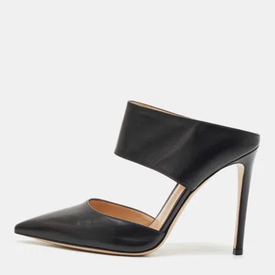 Pre-owned Gianvito Rossi Black Leather Mules Size 38
