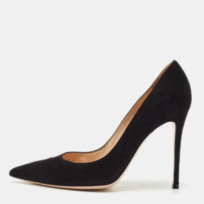 Pre-owned Gianvito Rossi Black Suede Pointed Toe Pumps Size 41