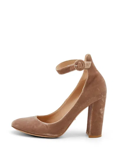 Pre-owned Gianvito Rossi Block-heel Ankle-strap Pumps In Neutral