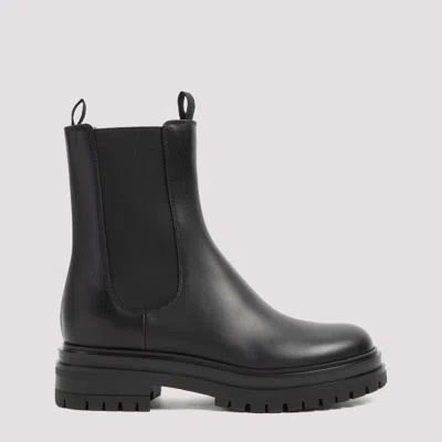 Gianvito Rossi Chester Leather Chelsea Boots In Black