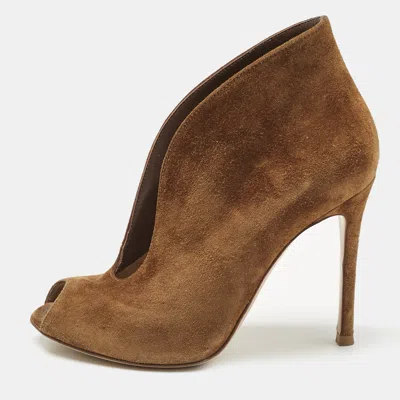 Pre-owned Gianvito Rossi Brown Suede Vamp Peep Toe Booties Size 35