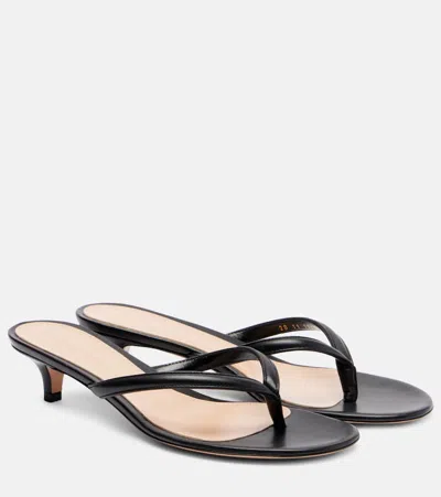 Gianvito Rossi Calypso 35 Leather Thong Sandals In Black