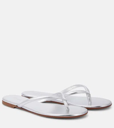 Gianvito Rossi Calypso Metallic Leather Thong Sandals In Silver