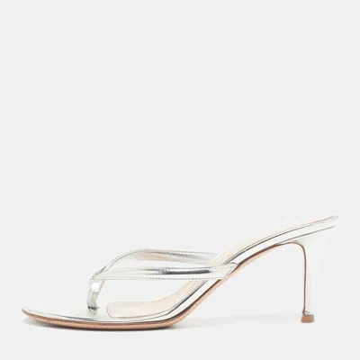 Pre-owned Gianvito Rossi Calypso Size 37 Silver Leather Thong Slide Sandals