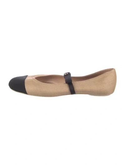 Pre-owned Gianvito Rossi Canvas Ballet Flats In Neutral