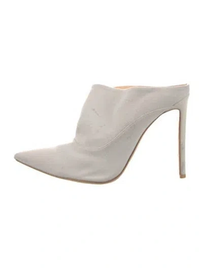 Pre-owned Gianvito Rossi Canvas Mules In Neutral