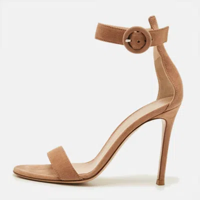 Pre-owned Gianvito Rossi Cherry Portofino Size 36 Beige Suede Ankle Strap Sandals