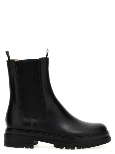 GIANVITO ROSSI GIANVITO ROSSI 'CHESTER' BEATLES BOOTS