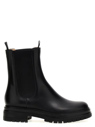 Gianvito Rossi Chester Beatles Boots In Black