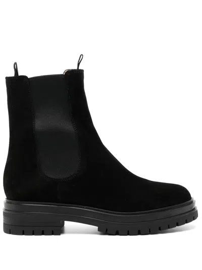 Gianvito Rossi Women Chester Suede Leather Boots In Black