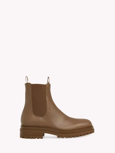 Gianvito Rossi Chester In Brown