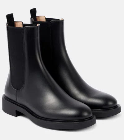 Gianvito Rossi Chester Booties In Black