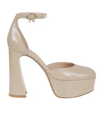 GIANVITO ROSSI LEATHER PUMPS