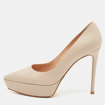 Pre-owned Gianvito Rossi Dasha Size 38.5 Beige Leather Platform Pumps In Sand