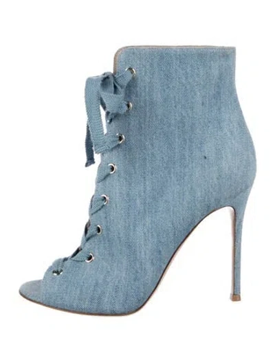 Pre-owned Gianvito Rossi Denim Pumps In Blue