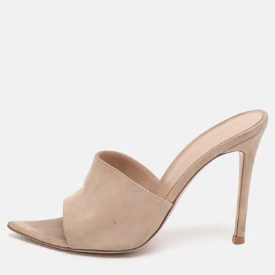 Pre-owned Gianvito Rossi Elle Size 35 Beige Suede Slide Sandals