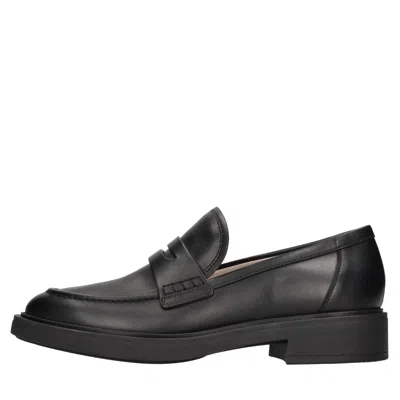 Gianvito Rossi Flat Shoes In Black
