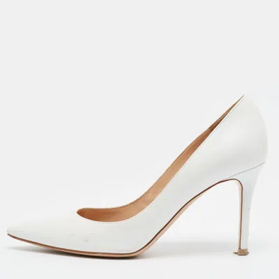 Pre-owned Gianvito Rossi Gianvito 105 Size 37.5 White Leather Pumps