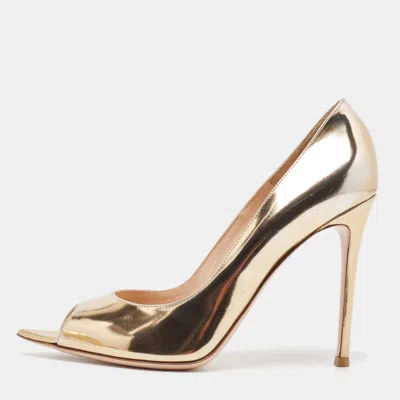 Pre-owned Gianvito Rossi Gold Leather Open Toe Pumps Size 41