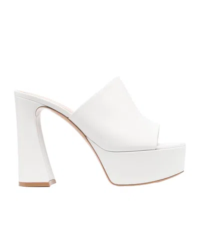 Gianvito Rossi Holly Platform Heeled Sandals In White