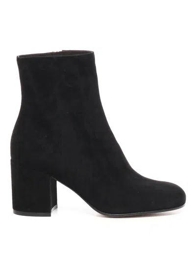 Gianvito Rossi Joelle Ankle Boots In Black