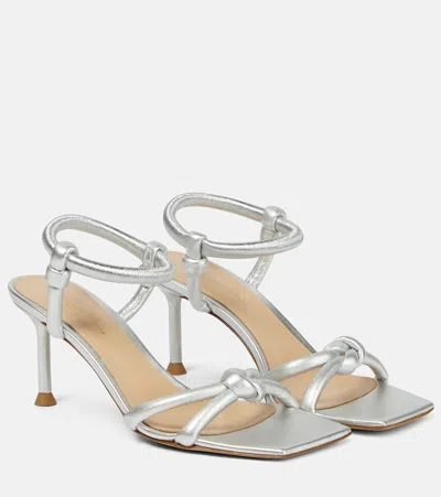 Gianvito Rossi Knotted Leather Sandals In Silver
