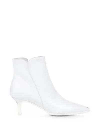 Gianvito Rossi Landon Pointed-toe Ankle Boots In White