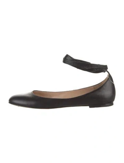 Pre-owned Gianvito Rossi Leather Ballet Flats In Black