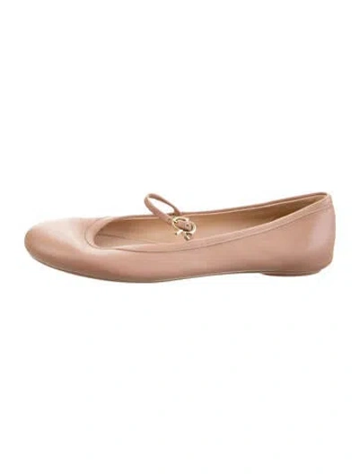 Pre-owned Gianvito Rossi Leather Ballet Flats In Neutrals