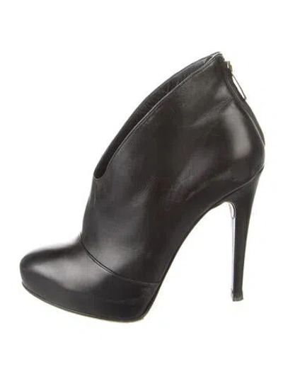 Pre-owned Gianvito Rossi Leather Boots In Black