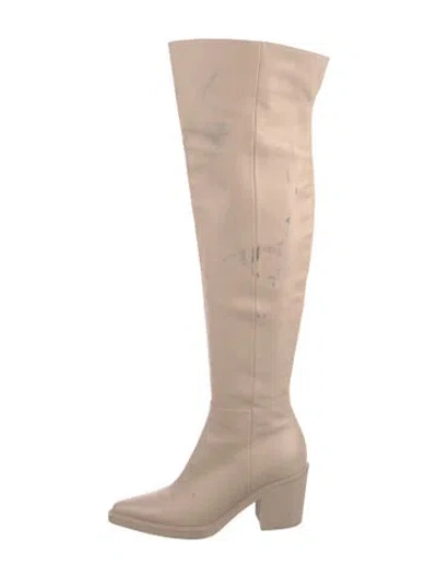 Pre-owned Gianvito Rossi Leather Boots In Neutral