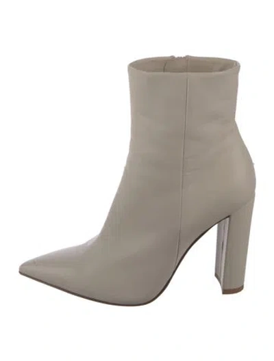 Pre-owned Gianvito Rossi Leather Boots In White