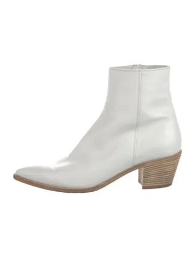 Pre-owned Gianvito Rossi Leather Boots In White
