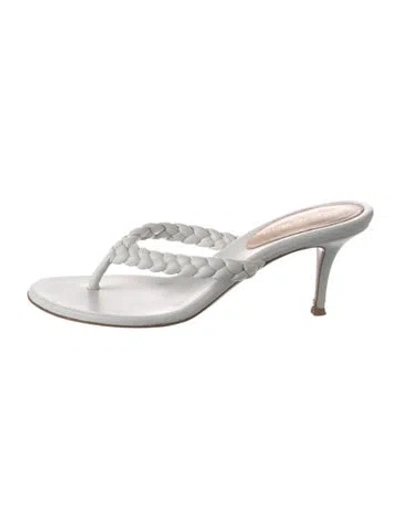 Pre-owned Gianvito Rossi Leather Braided Accents Flip Flops In White
