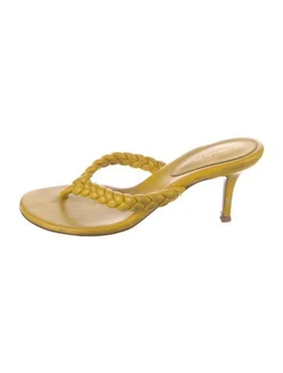 Pre-owned Gianvito Rossi Leather Braided Accents Slides In Yellow