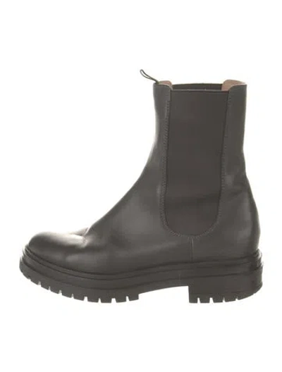 Pre-owned Gianvito Rossi Leather Chelsea Boots In Black