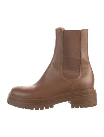 Pre-owned Gianvito Rossi Leather Chelsea Boots In Brown