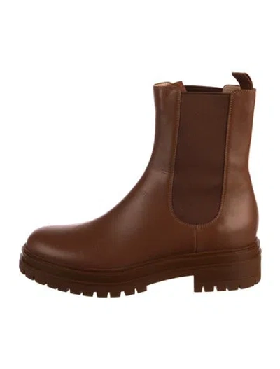 Pre-owned Gianvito Rossi Leather Chelsea Boots In Brown