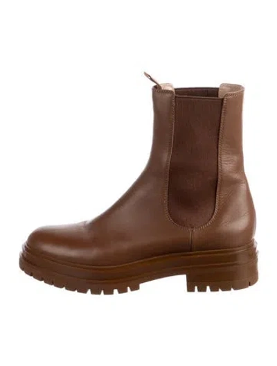 Pre-owned Gianvito Rossi Leather Chelsea Boots In Brown