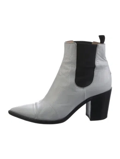 Pre-owned Gianvito Rossi Leather Chelsea Boots In White