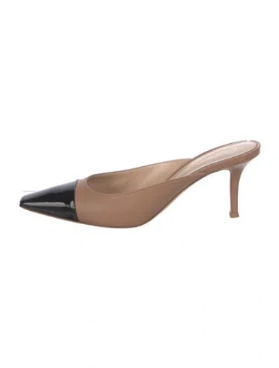 Pre-owned Gianvito Rossi Leather Colorblock Pattern Mules In Neutrals