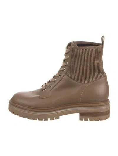 Pre-owned Gianvito Rossi Leather Combat Boots In Neutral