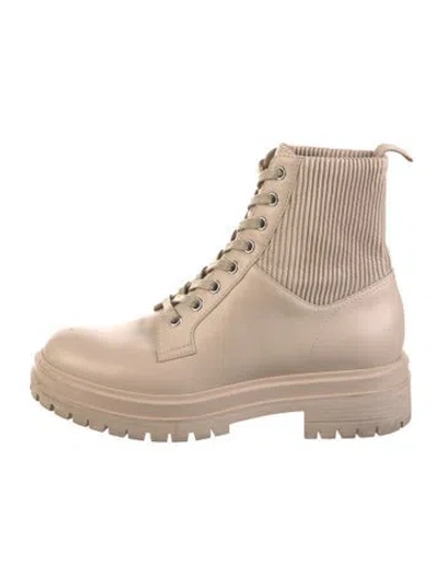Pre-owned Gianvito Rossi Leather Combat Boots In Neutral