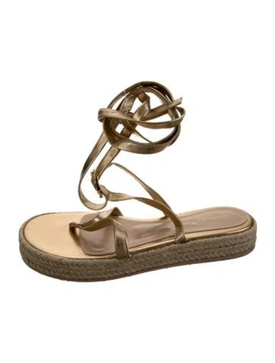 Pre-owned Gianvito Rossi Leather Espadrilles In Gold