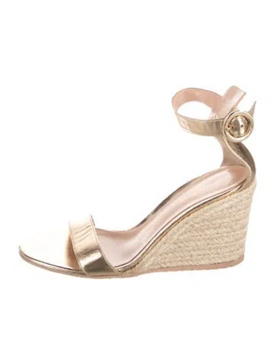 Pre-owned Gianvito Rossi Leather Espadrilles In Gold/metallic