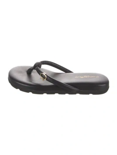 Pre-owned Gianvito Rossi Leather Flip Flops In Black