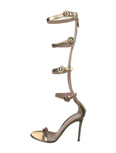Pre-owned Gianvito Rossi Leather Gladiator Sandals In Gold
