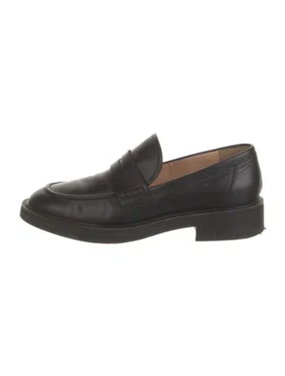 Pre-owned Gianvito Rossi Leather Loafers In Black