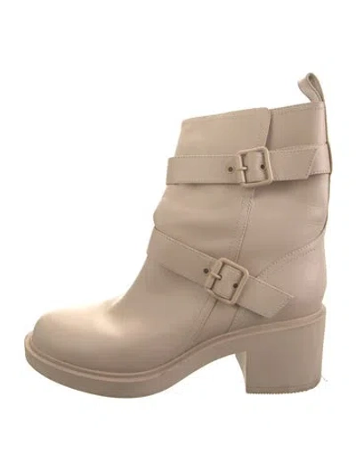 Pre-owned Gianvito Rossi Leather Moto Boots In Neutral