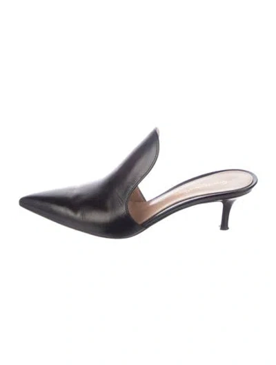 Pre-owned Gianvito Rossi Leather Mules In Black